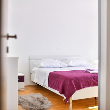 Apartman Novokmet-Crno Eksteriør billede