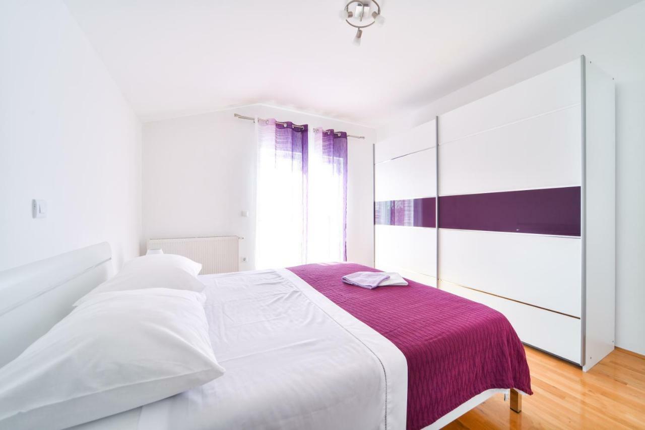 Apartman Novokmet-Crno Eksteriør billede