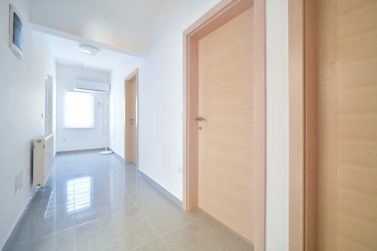 Apartman Novokmet-Crno Eksteriør billede